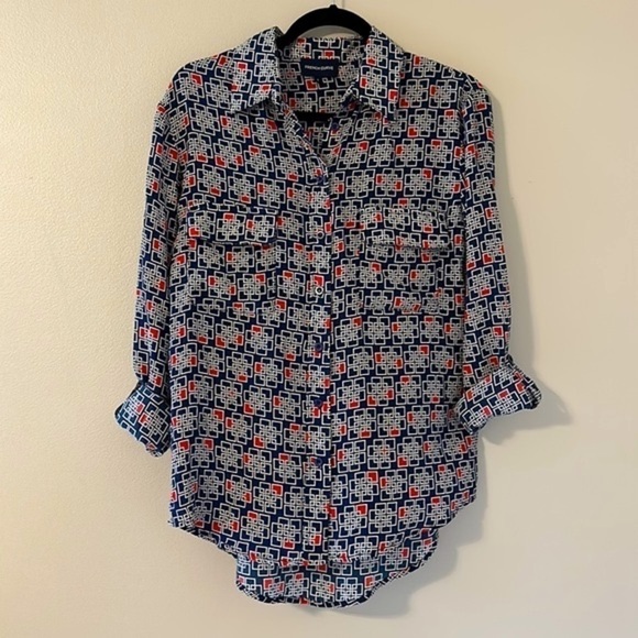 French Curve Womens Silk Button Down Top Blouse Sz Small Navy & Red Professional - Picture 2 of 10